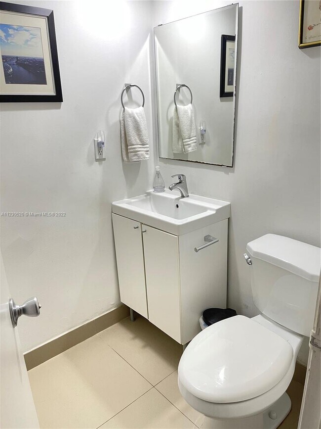 Foto del edificio - 4001 S Ocean Dr