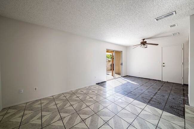 Foto del edificio - Charming 3 bedroom 2 bath in Escondido!