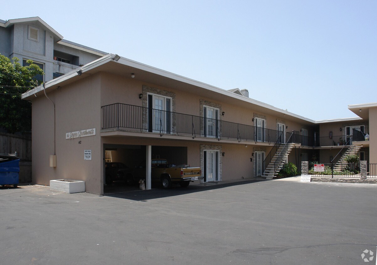 Building Photo - The Joyce Apartments