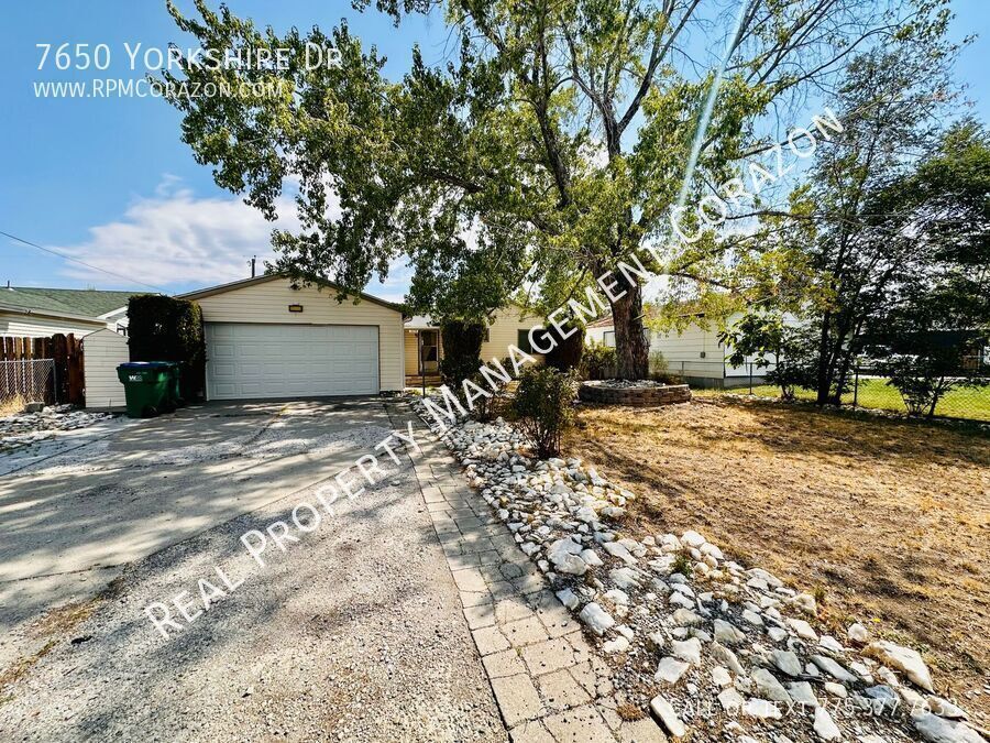 Foto principal - 7650 Yorkshire Dr