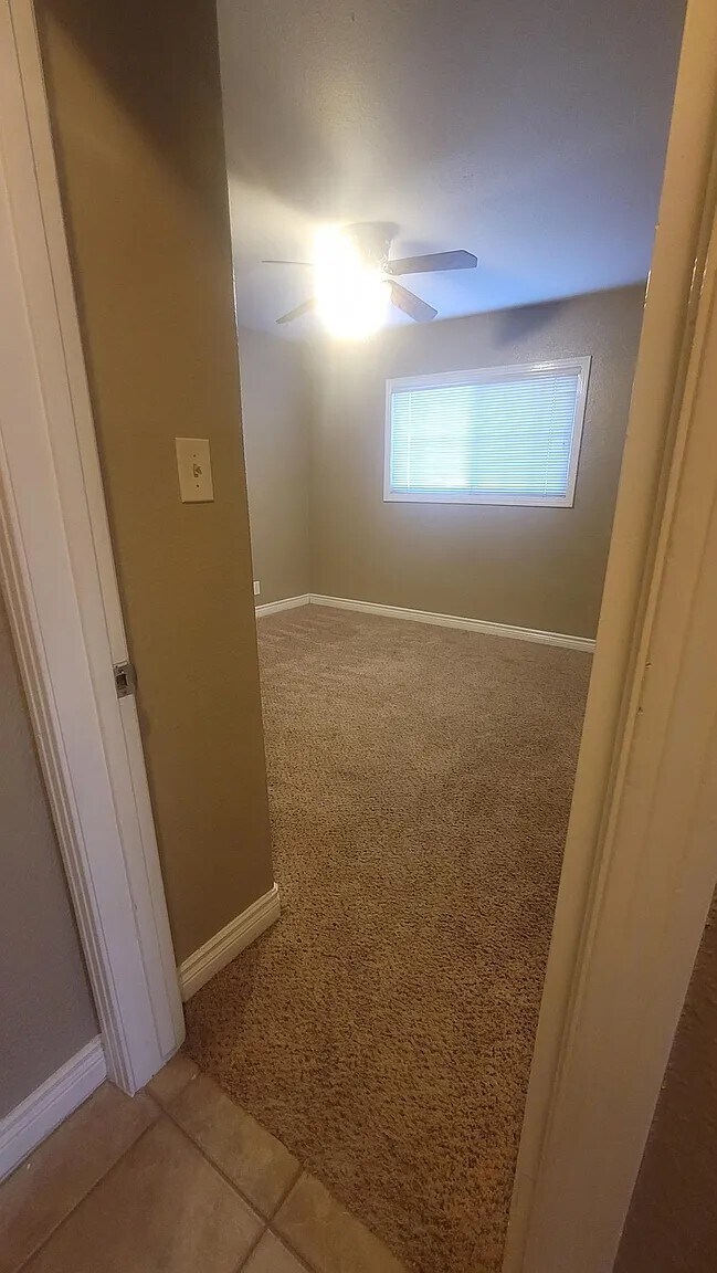 Foto del edificio - 1429 Woodland Dr