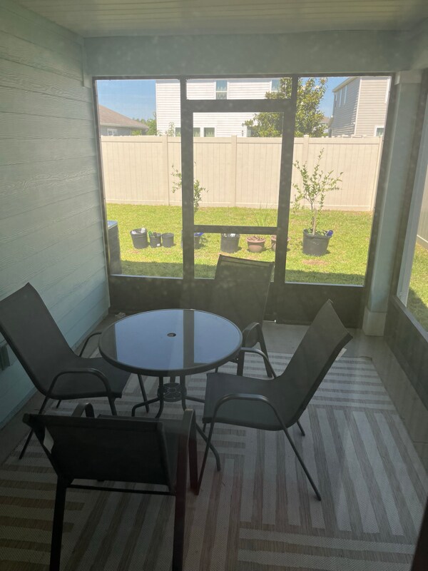 Building Photo - 8132 Windmill Way