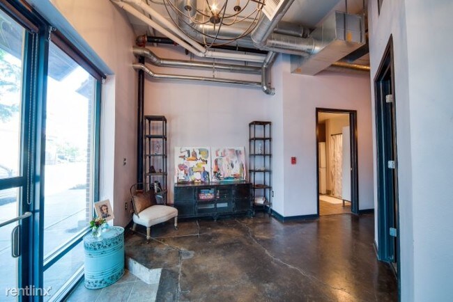 Building Photo - 2 br, 1 bath Condo - 2140 Curtis St