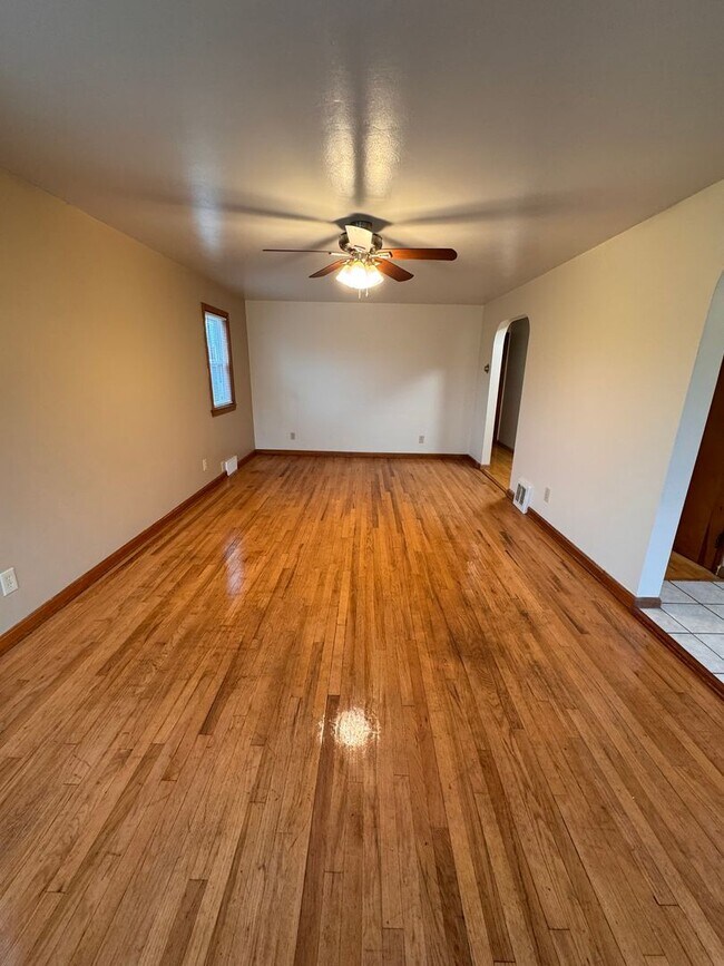 Foto del edificio - 285 E Howard St