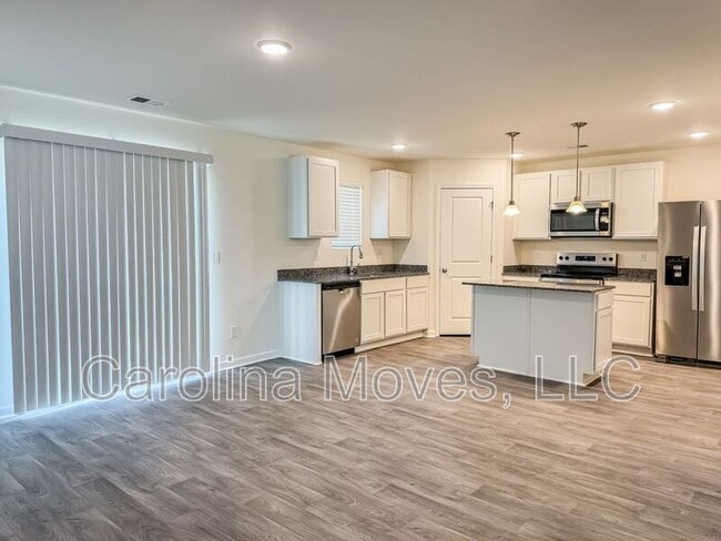 Foto del edificio - 6015 Willutuck Dr