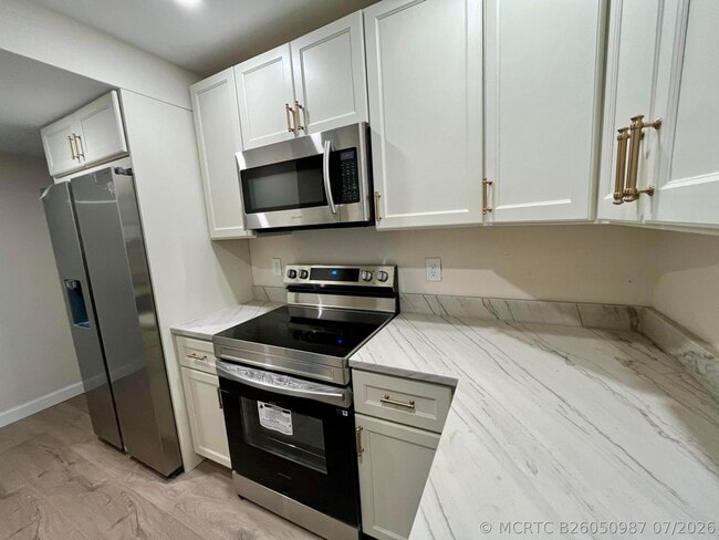 Foto del edificio - 311 E Ocean Ave