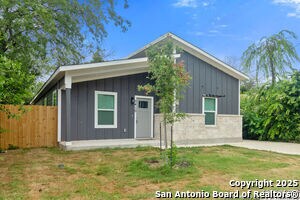 Foto del edificio - 5410 Ergill Ln