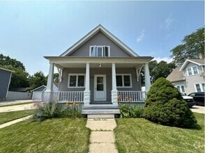 Building Photo - 1103 S 86th St