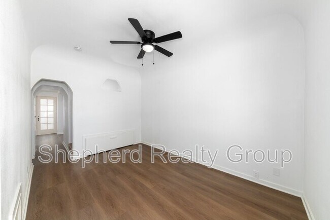 Foto del edificio - 3340 Eucalyptus Ave