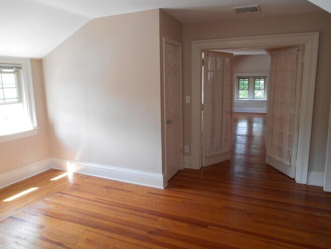 Building Photo - 50 Getzville Rd