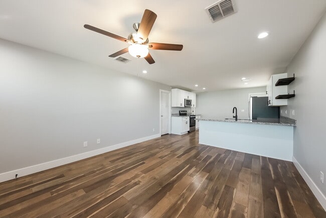 Building Photo - 4653 S 38th Dr