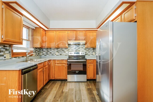 Foto del edificio - 873 E Cragmont Dr