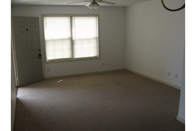 Building Photo - 2112 Ringgold Ct