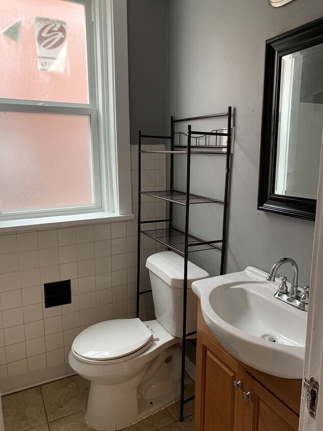 Building Photo - WINNEBAGO DUPLEX