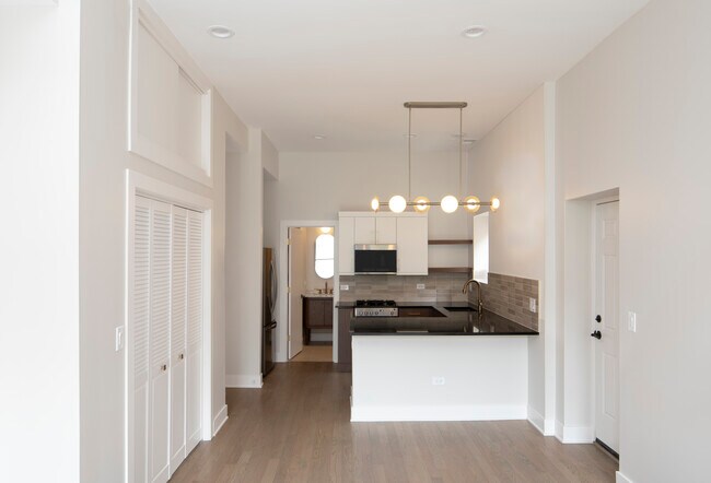 Foto del edificio - 2119 N Clark St