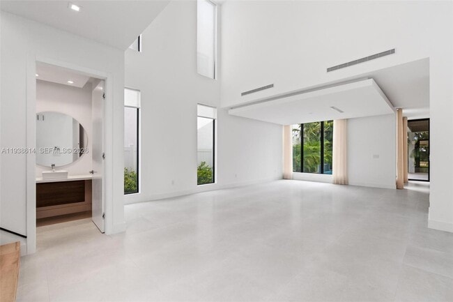 Building Photo - 10536 NW 67th Ter