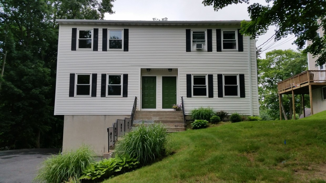 28 Summit Rd, Katonah, NY 10536 House Rental in Katonah, NY