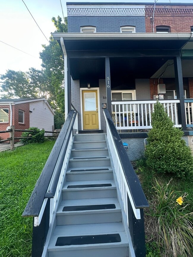 Photo - 516 Borland Street House
