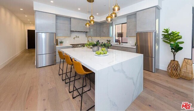 Foto del edificio - 1637 S Sherbourne Dr