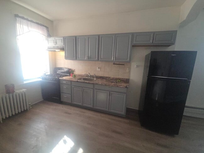 Foto del edificio - 819 24th St