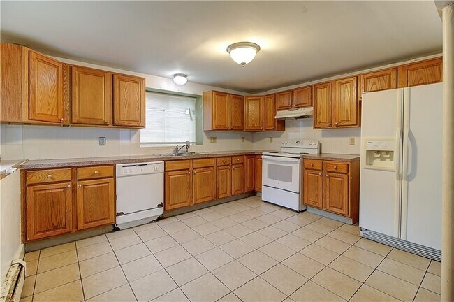 Foto del edificio - 499 Farmington Ave