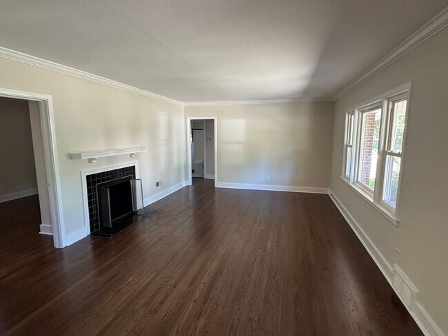 Foto del edificio - FOR RENT - Haymount Charmer
