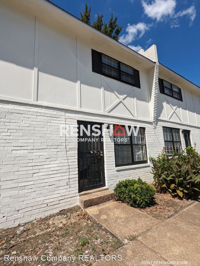 Building Photo - 2 br, 1.5 bath House - 679 Miles Dr