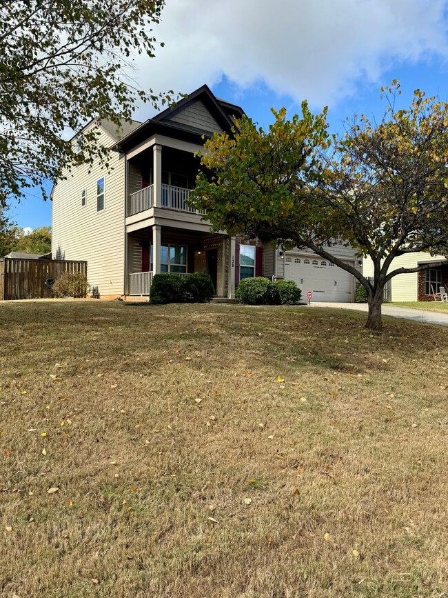 Building Photo - 5BR/4BA Home in Curtis Pond