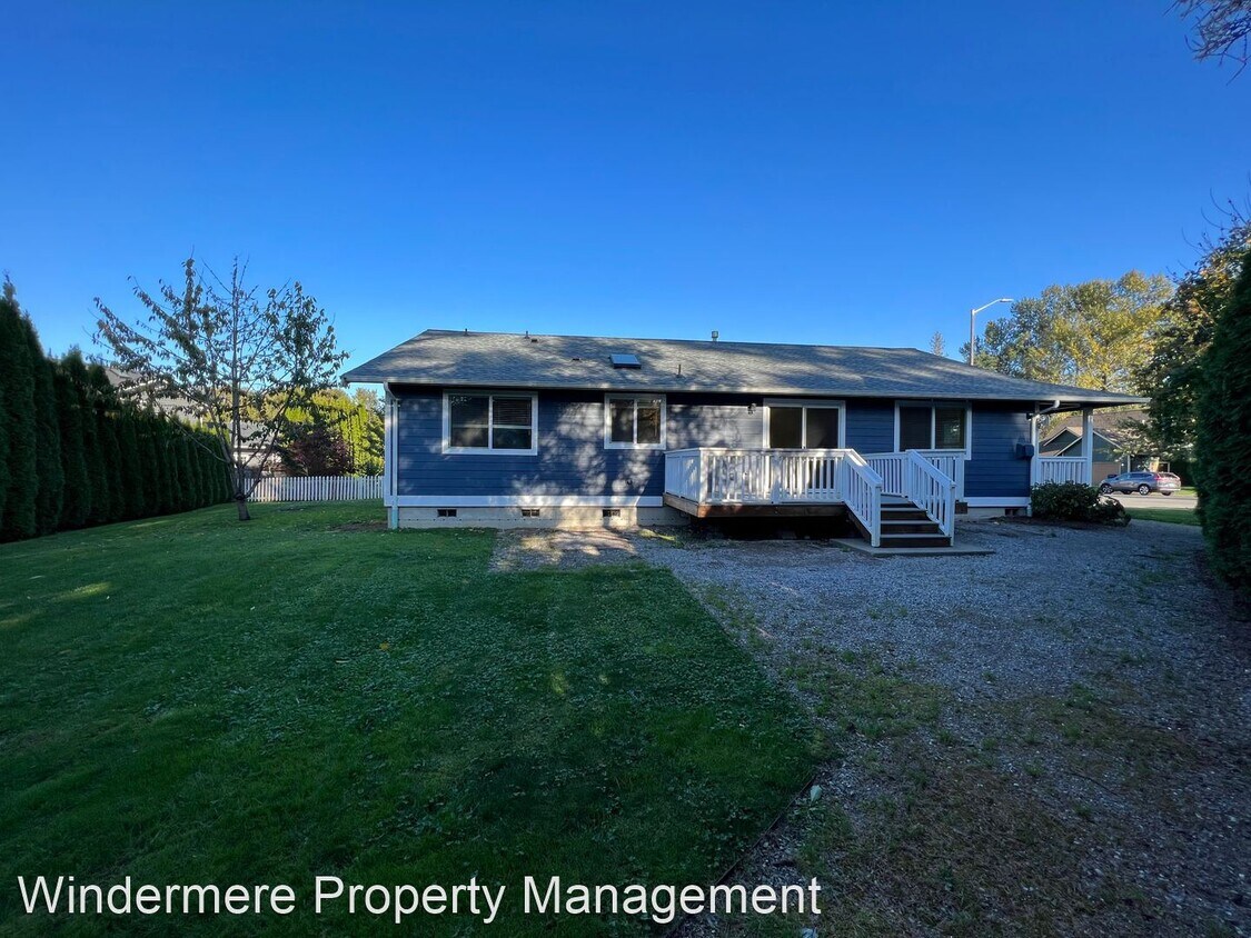 Foto del edificio - 3 br, 2 bath House - 325 Wilson