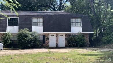 Building Photo - 929 Poplar Blvd