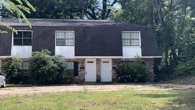 Photo - 929 Poplar Blvd House
