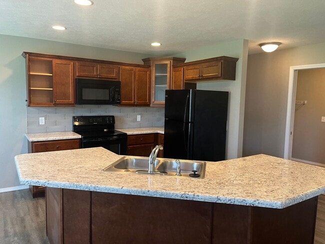 Building Photo - 4 bedroom home in Republic MO!
