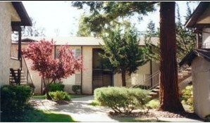 Building Photo - 1501 N Cherry St