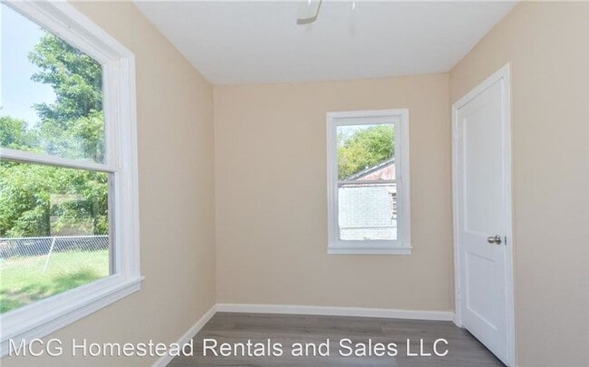 Building Photo - 2 br, 1 bath House - 704 E. Avenue N