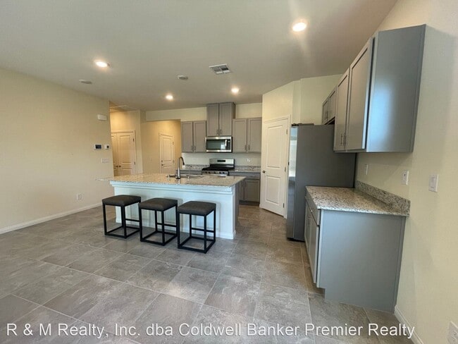 Building Photo - 4 br, 2 bath House - 4317 Glossier Avenue