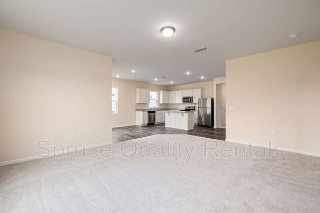 Foto del edificio - 3529 Sugarplum Rd