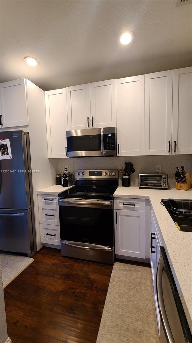 Foto del edificio - 5791 NW 116th Ave