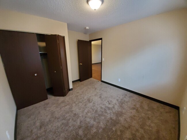 Foto del edificio - 1108-1110 East McKinley Avenue