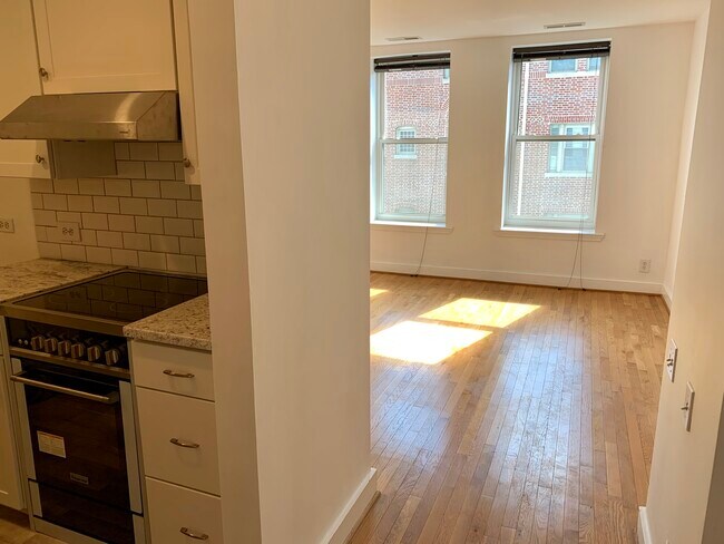 Building Photo - 2305 18th St NW