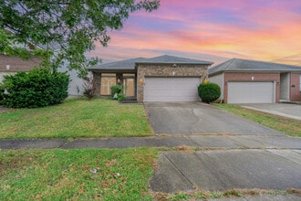 Building Photo - 741 Whispering Brook Trce