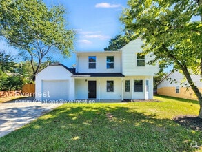 Building Photo - 1321 Gladiator Dr