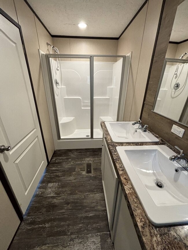 Foto del edificio - 1325 Wilson Rd