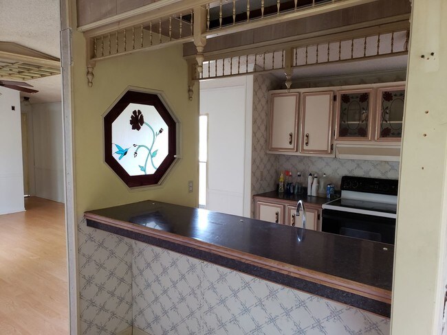 Foto del edificio - 409 Chestnut Ridge Rd