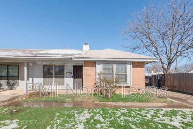 Building Photo - 500 Augustine Dr