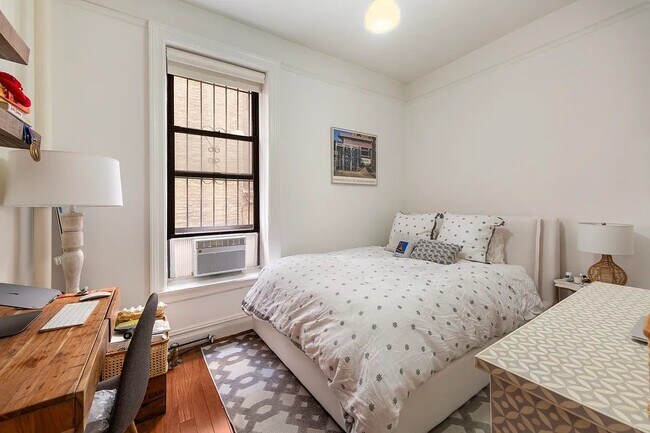 Foto del edificio - 135 W 16th St