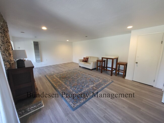 Building Photo - 30 Keats Dr