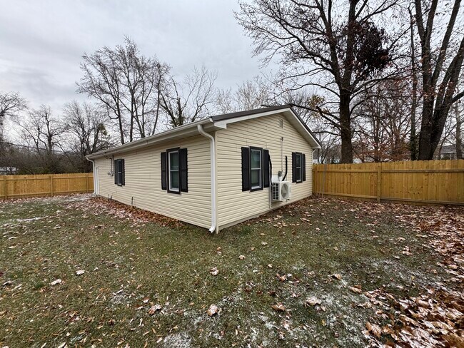 Foto del edificio - 505 N Chapman Ave