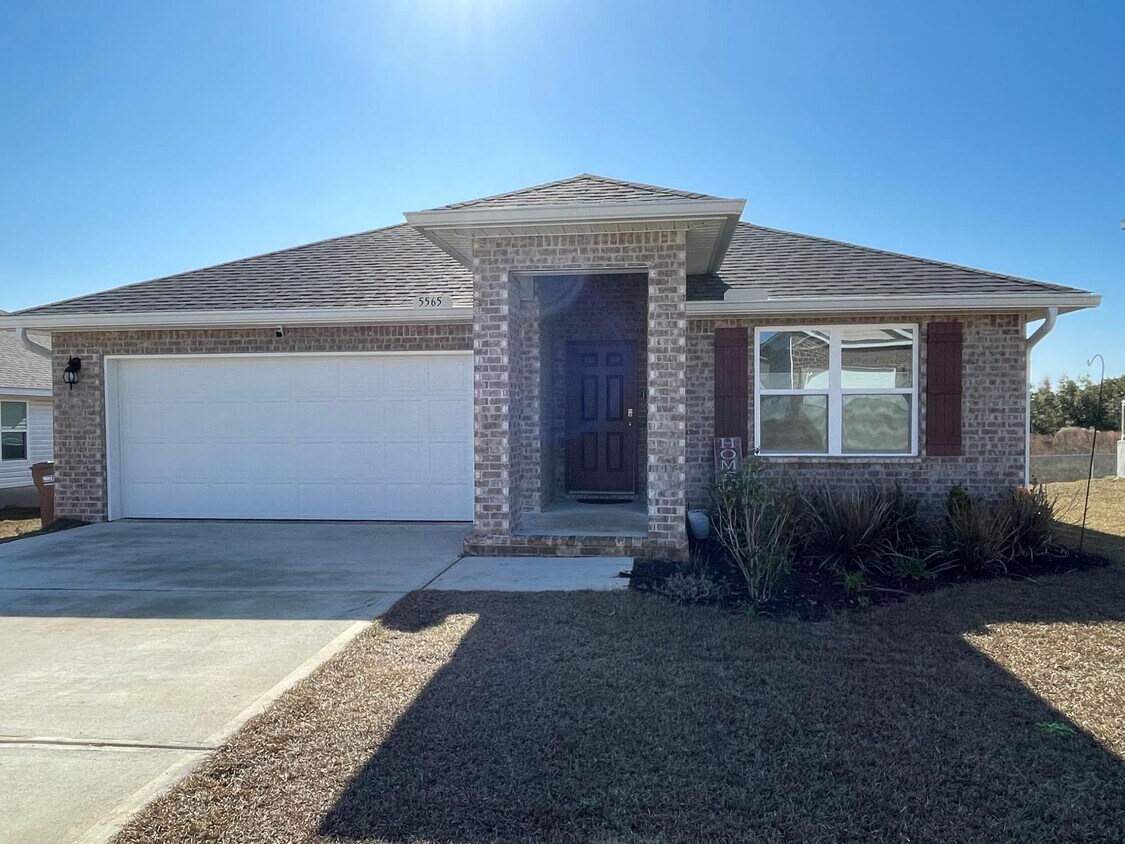 5565 Guinevere Ln, Milton, FL 32583 House for Rent in Milton, FL