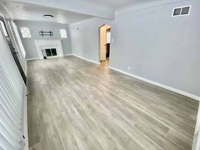 Photo - 2429 Mary Ave House