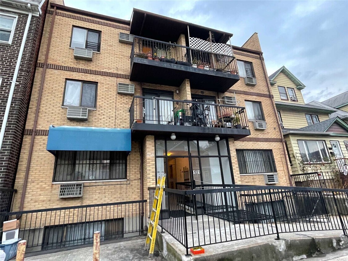 4131 77th St Unit M4, Queens, NY 11373 Condo for Rent in Queens, NY